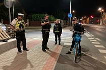 Kontrola cyklistů, kterou prováděla Městské policie Beroun ve spolupráci s dopravní policií.