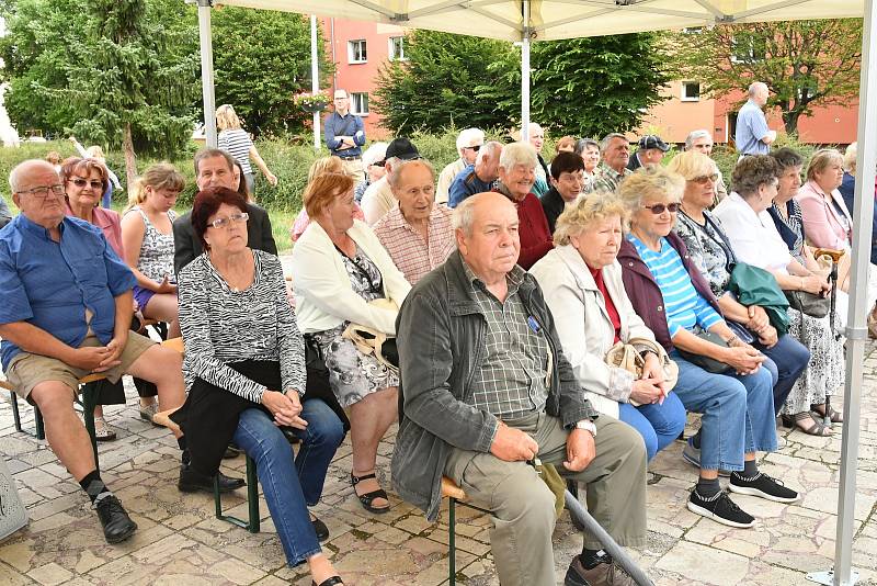 Z přehlídky dechových kapel v Berouně s názvem Dechovka u Hvězdy.