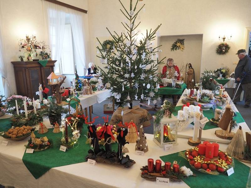 Vánoční výstava na nižborském zámku.