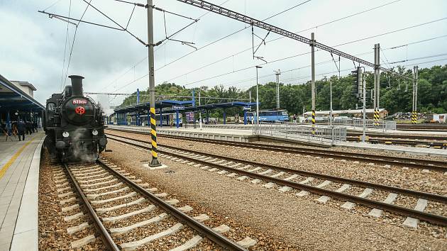 Ze slavnostního ukončení stavby na 3. železničním koridoru na vlakovém nádraží v Berouně.