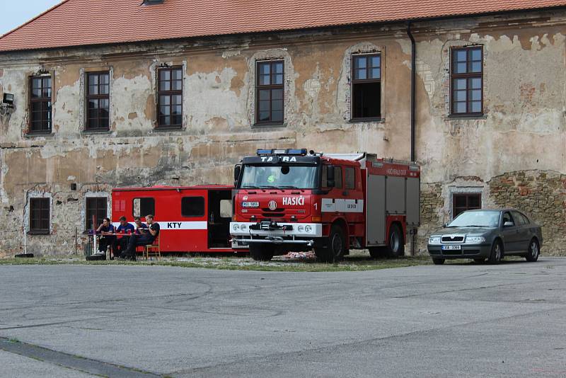 I přes nepřízeň počasí si na akci našlo cestu několik desítek návštěvníků.