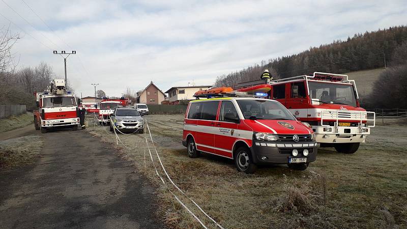 Požár poškodil srub se saunou