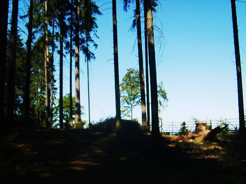 Turisté opravili rozhlednu v Brdech