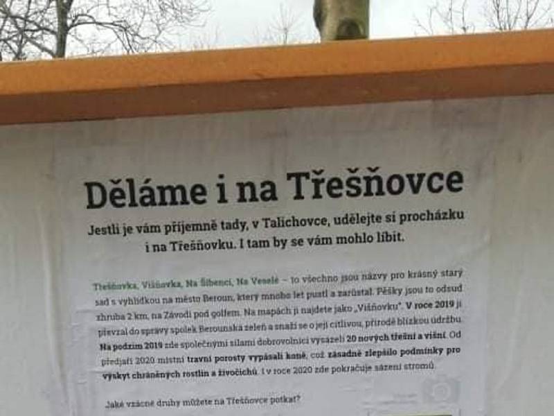 Vývěska 'Berounské zeleně' v Talichově ulici v Berouně.