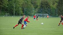 Fotbalová I. A třída: Komárov - Velká Dobrá 4:2 (2:1).