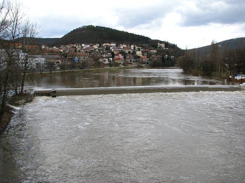 Berounka se drží pod prvním povodňovým stupněm