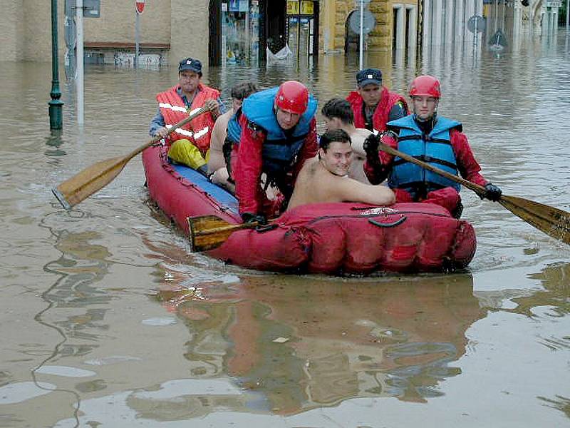 Povodně 2002 - Česká ulice, Beroun.