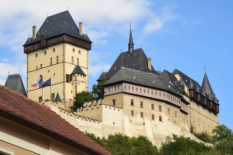 Z císařského průvodu v rámci Karlštejnského vinobraní.