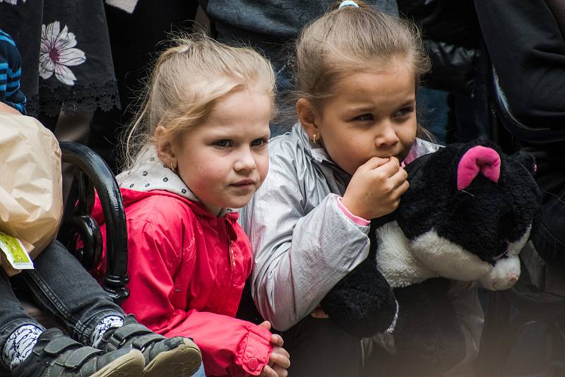 První ročník školní besídky Jarní Wagnerka na Základní škole Wagnerova Beroun