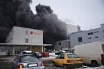 Rozsáhlý požár objektu pekáren v Kladně byl jedním z nejnáročnějších požárů v historii kladenských hasičů. Likvidovalo ho 35 jednotek 73 hodin.