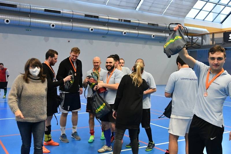 Futsalová novinářská trofej patří letos Novinkám.