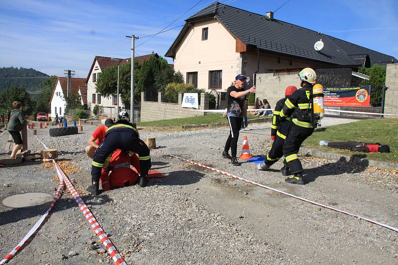 Z hasičské soutěže 'Toughest Firefighter Alive - Nejtvrdší hasič přežije' v Broumech.