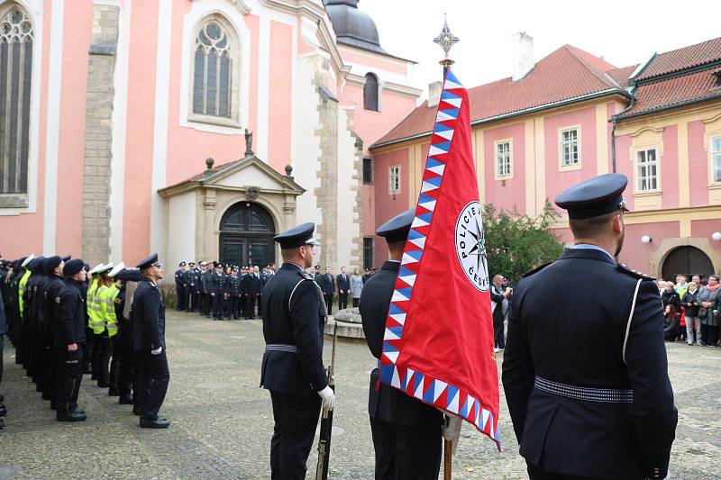 Slib složilo 74 nováčků, kteří nastoupí ke středočeské policii.