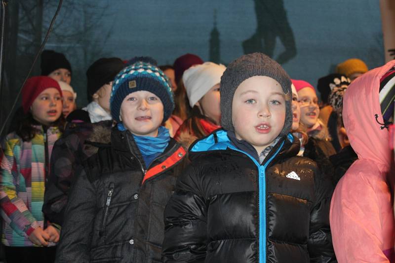 Česko zpívalo koledy na Berounsku