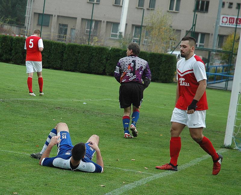 Komárov přehrál Cerhovice 5:1.