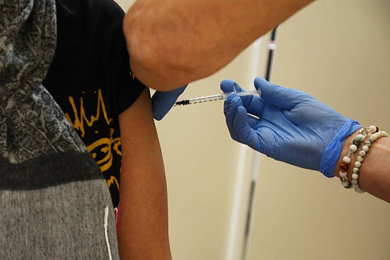 Očkování ve velkokapacitním centru Rehabilitační nemocnice Beroun.