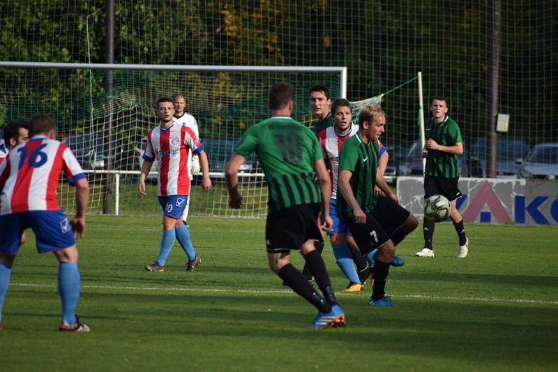 Fotbalová divize, skupina A: FC Rokycany - Český lev Union Beroun 4:1 (3:0).