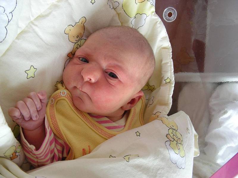 V úterý 28. září se stali rodiči manželé Helena a Lukáš Veselých z Lážovic. V tento pro ně šťastný den se jim narodila dcerka, které vybrali jméno Kateřina. Po narození vážila Kačenka 2,80 kg a měřila 47 cm. 