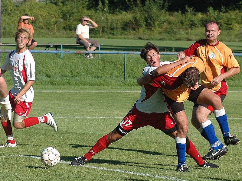 Fotbalisté Hořovicka porazili Votice 2:0