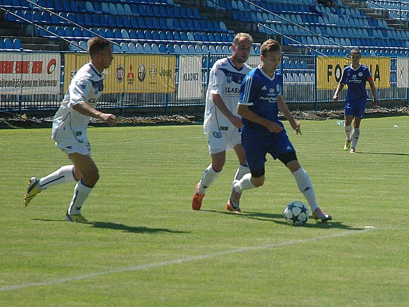 Stadion Františka Kloze v Kladně byl svědkem přípravného duelu divizních týmů.