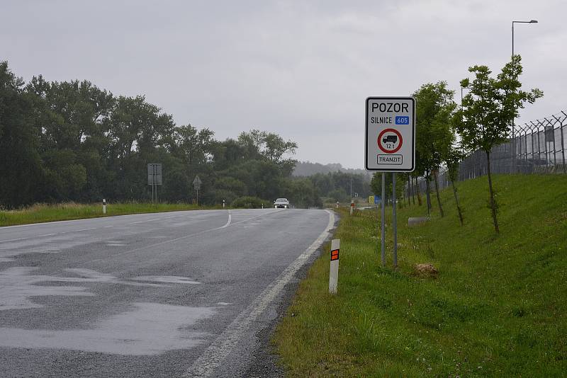 Konec tranzitních kamionů ve Zdicích, Cerhovicích a na Žebráku.