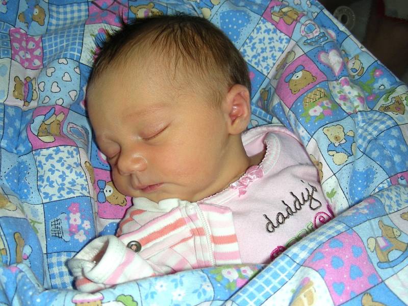 ANDRIJANA Lavryshynets přišla na svět 5. dubna 2018 a je prvním dítkem manželů Andriiany a Vasyla z Černočic. Andrijaně sestřičky na porodním sále navážily 3,20 kg a naměřily 51 cm.