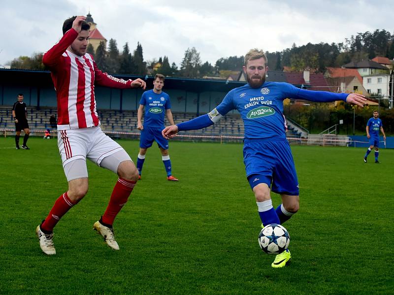 S Viktorií Jirny Králův Dvůr po remíze 1:1 zvítězil na penalty 4:3.