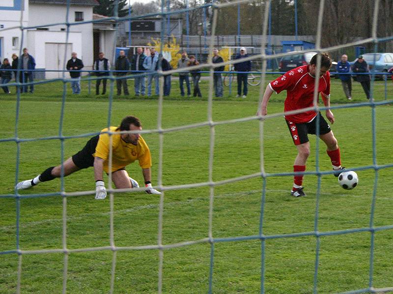 Divize: Bzová - Horažďovice 1:0