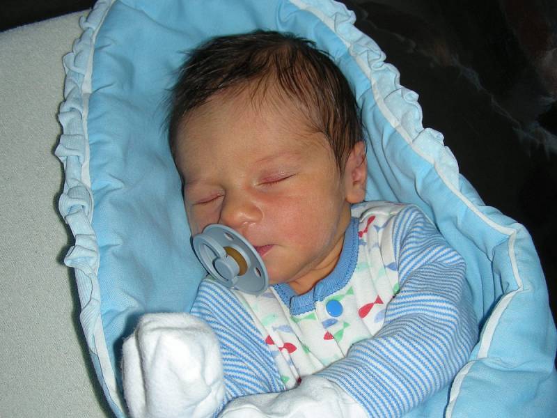 Chlapeček Matyáš Mužík se prvně rozkřičel do světa v pátek 27. prosince 2019 v hořovické porodnici U Sluneční brány.