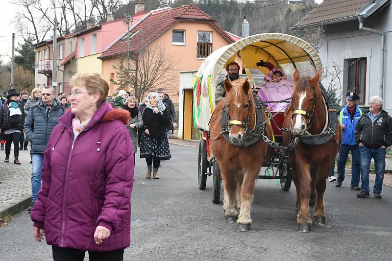 Z masopustního průvodu v králodvorských Popovicích.