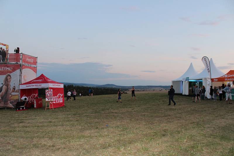 V pátek odstartoval oblíbený festival pod hradem Točníkem.