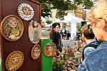 Z podzimních hrnčířských a řemeslných trhů na Husově náměstí v Berouně.