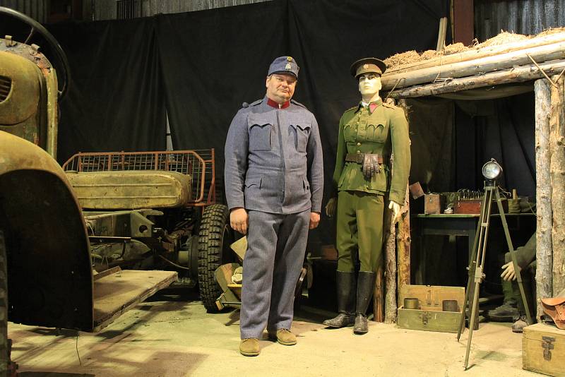 Army muzeum klub vojenské historie a techniky Zdice zahájilo sezonu.