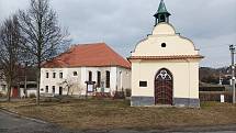 Synagoga v obci Slatiny.