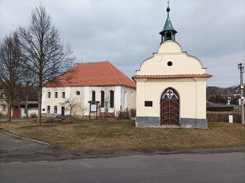 Synagoga v obci Slatiny.