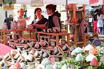 Berounské hrnčířské trhy nabídly návštěvníkům hned 280 stánků s výrobky, občertstvení i hudbu.