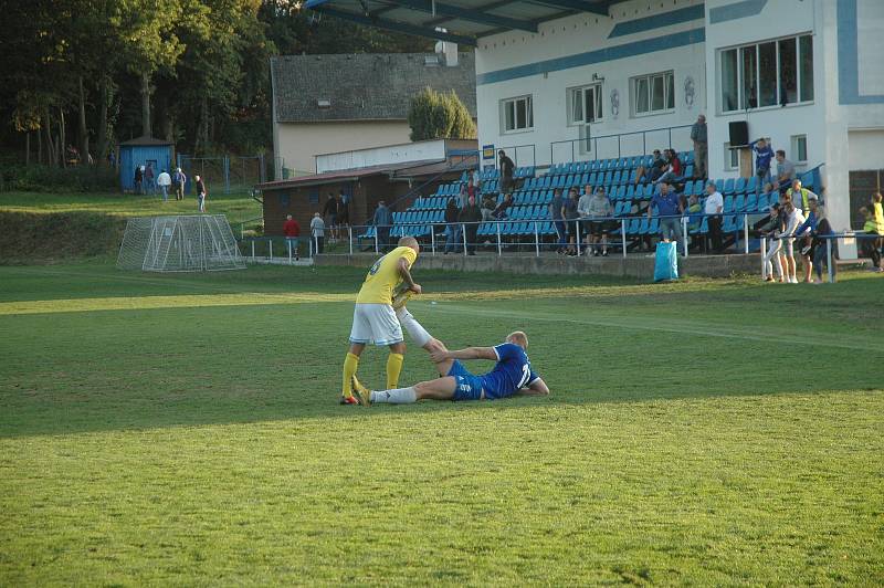 Pětkrát se radovali z gólového úspěchu fotbalisté Hořovicka.