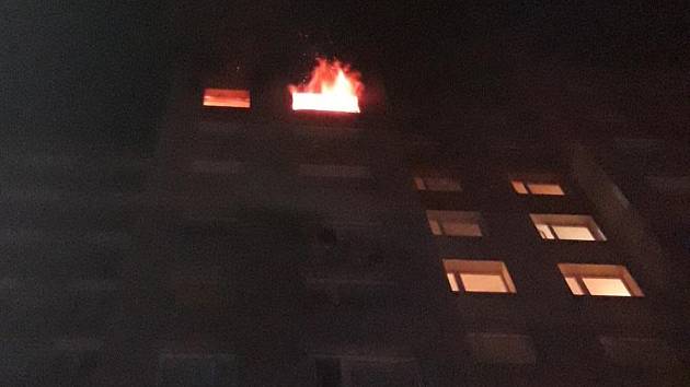 Z požáru bytu v berounské ulici Tyršova.