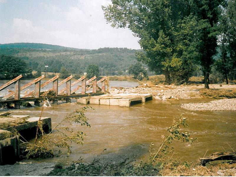 V roce 2002 přišly stovky rodin v Hýskově, Nižboru, Srbsku, Karlštejně i Zadní a Hlásné Třebani o střechu nad hlavou. Dodnes nejsou před velkou vodou chráněni. Protipovodňová opatření se zrealizovala pouze v Berouně a Králově Dvoře.