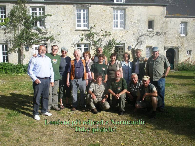 Kamarádi Staré řeky se vydali do Normandie.