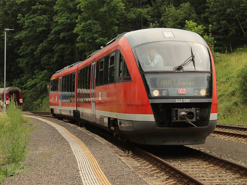 Vlak Siemens Desiro společnosti Arriva.