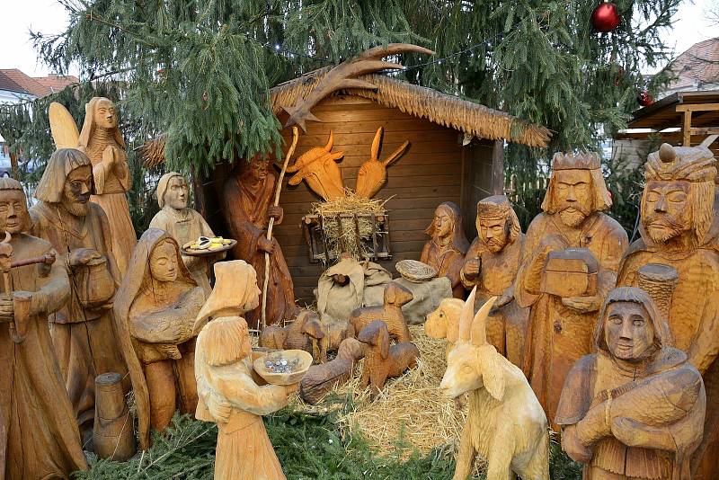 Advent na Husově náměstí v Berouně.