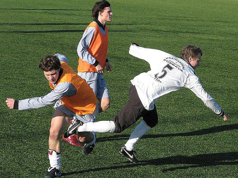 Příprava: Loděnice - Zličín dor. 3:0