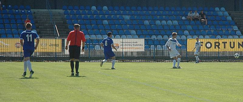 Stadion Františka Kloze v Kladně byl svědkem přípravného duelu divizních týmů.