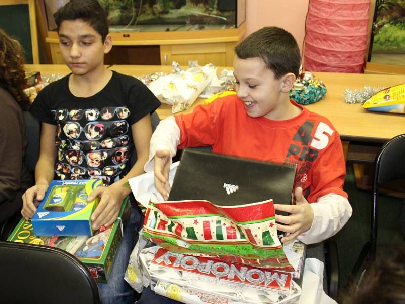 Díky štědrým čtenářům Berounského deníku měly děti v azylovém domě krásné Vánoce. 
