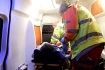 Řevničtí záchranáři porodili v sanitce zdravou holčičku