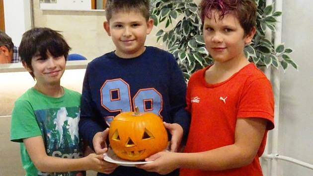 Ve školní družině se již připravují na Halloween.