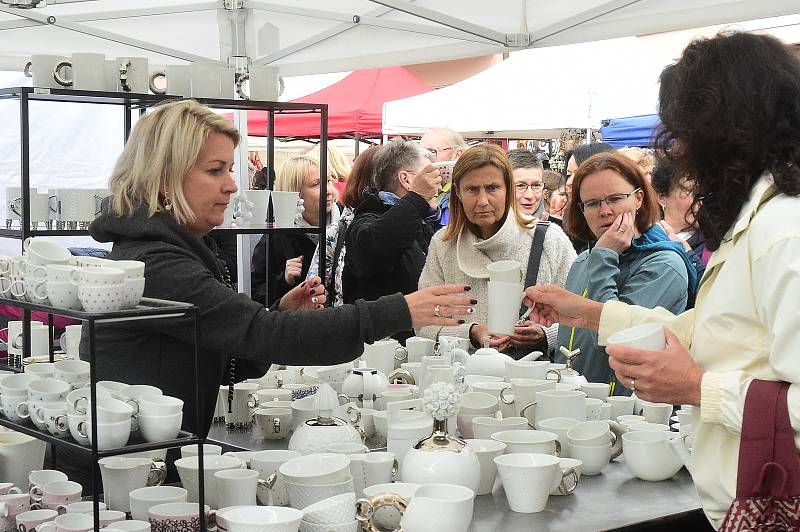 Jarní hrnčířské a řemeslné trhy v Berouně.