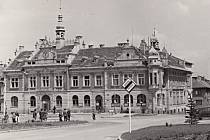 Městská radnice v Hořovicích někdy kolem roku 1970.