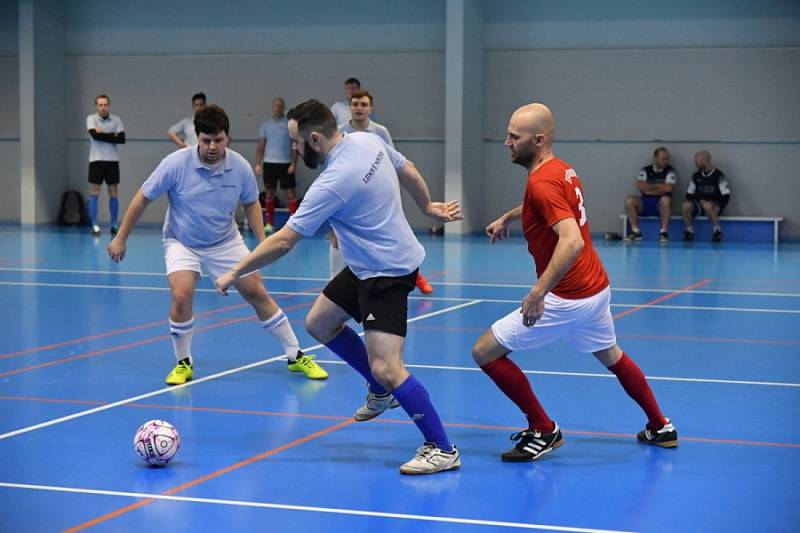 Futsalová novinářská trofej patří letos Novinkám.